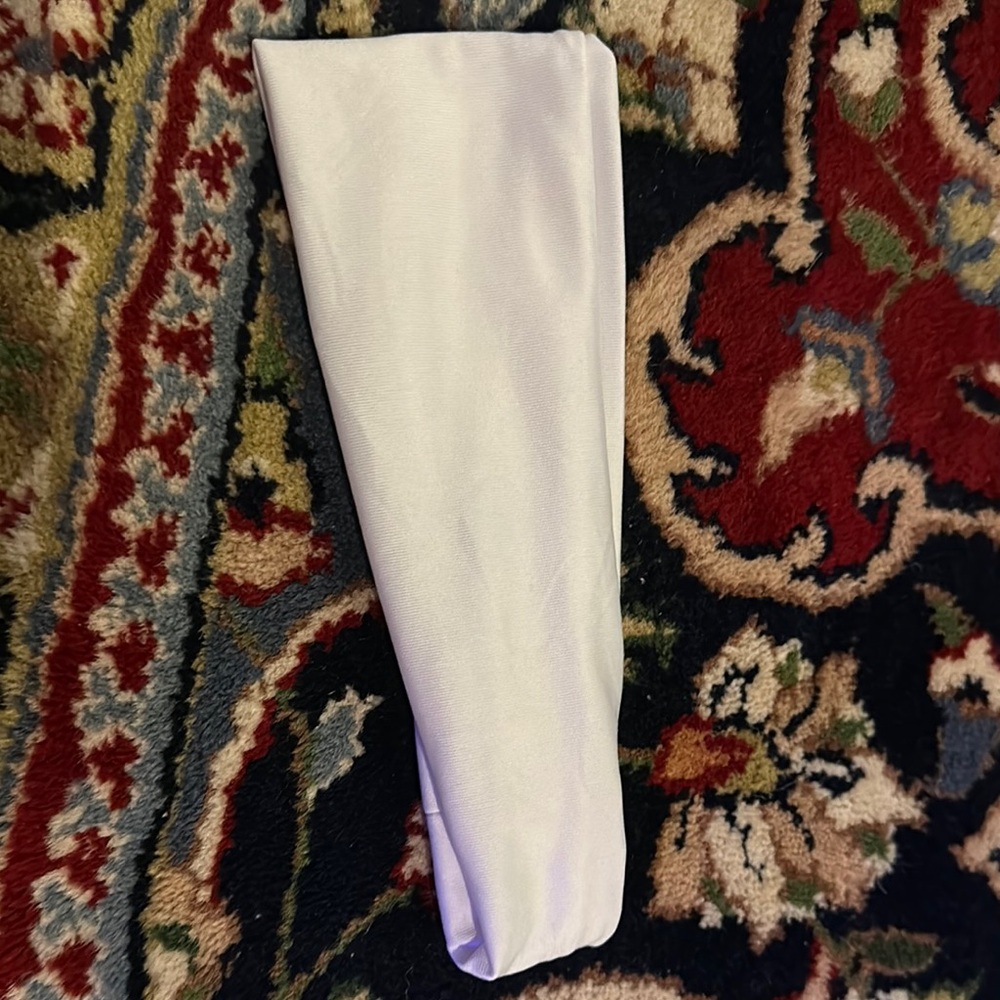 White stretchy head band- for sports or leisure kids size M/small adult head